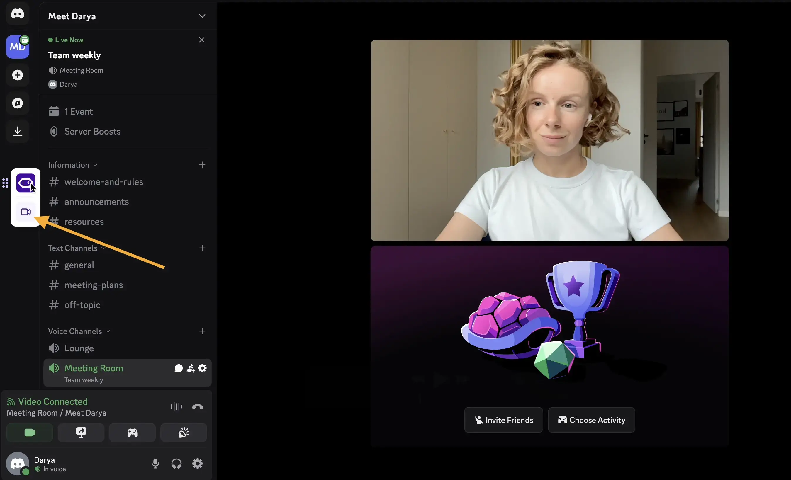 Visual flowchart showing how the MeetGeek Chrome Extension records Discord calls