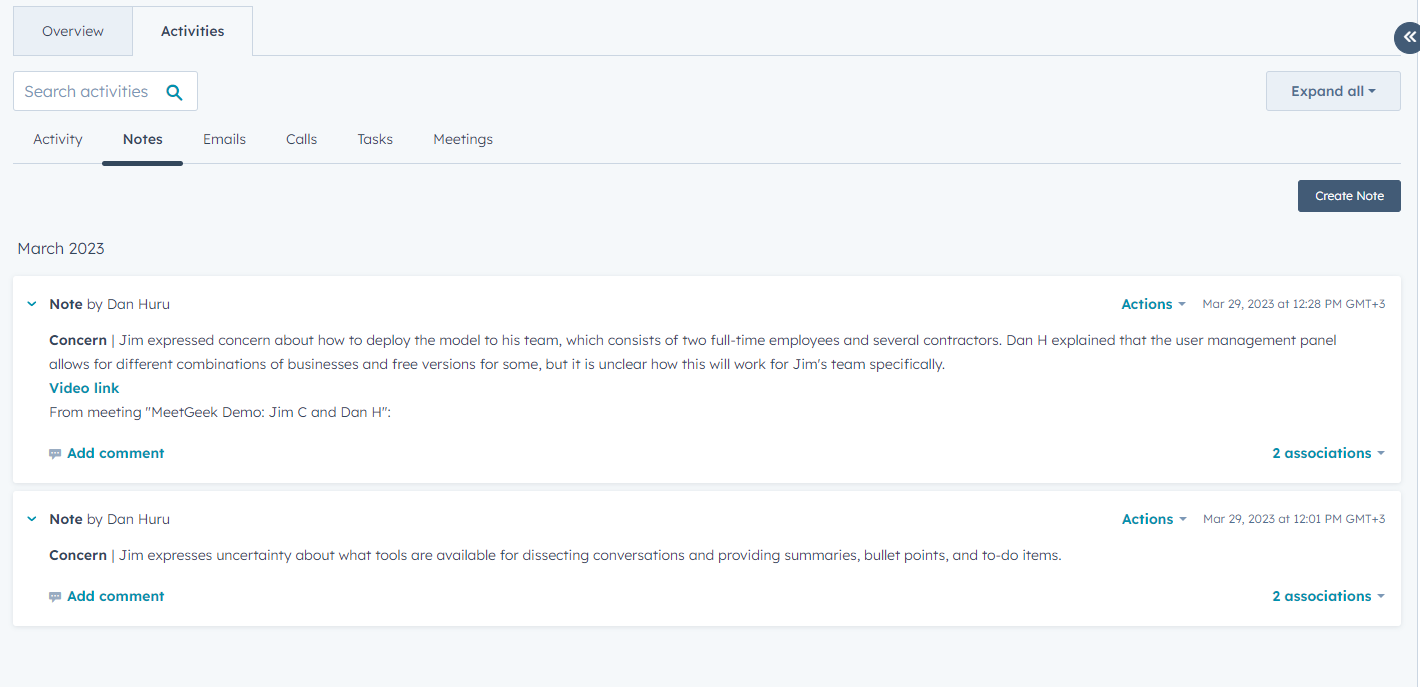 Capturing customer concern in HubSpot notes.